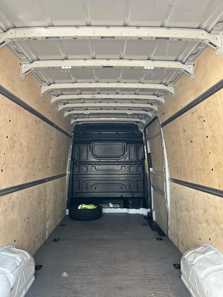 Volkswagen CRAFRET 2.0 TDI